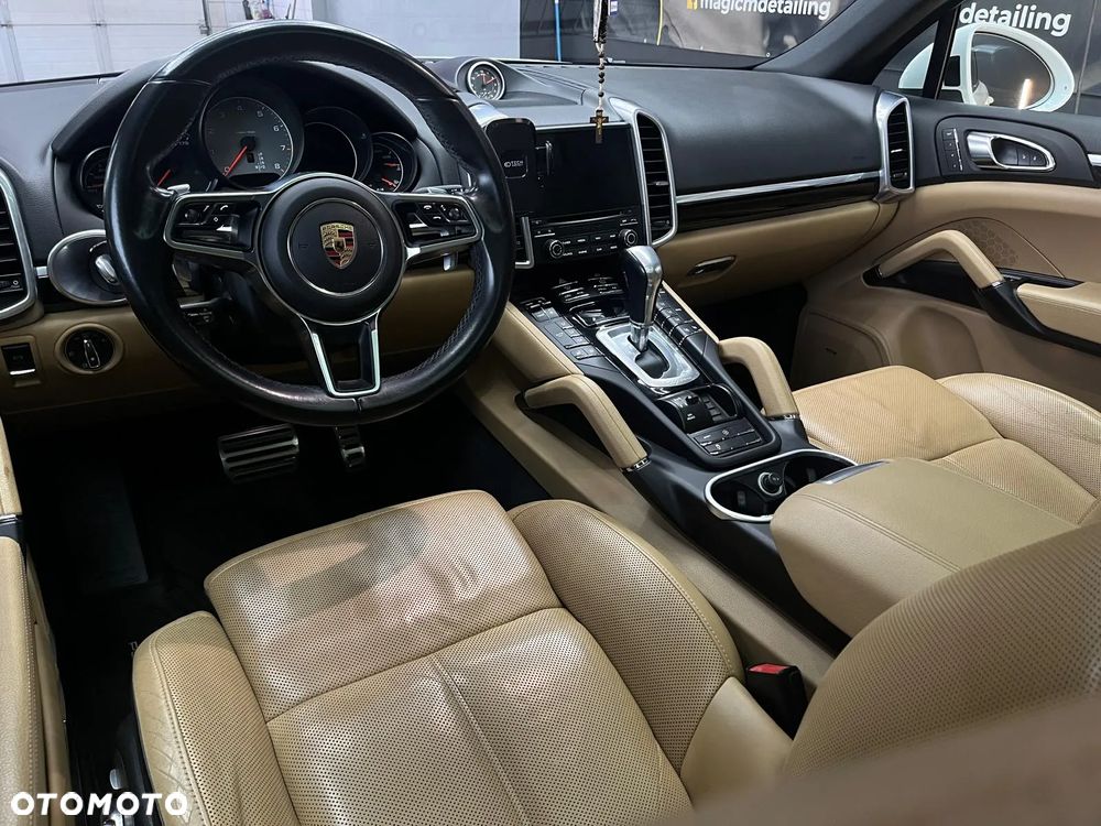 Porsche Cayenne GTS Tiptronic S - 20