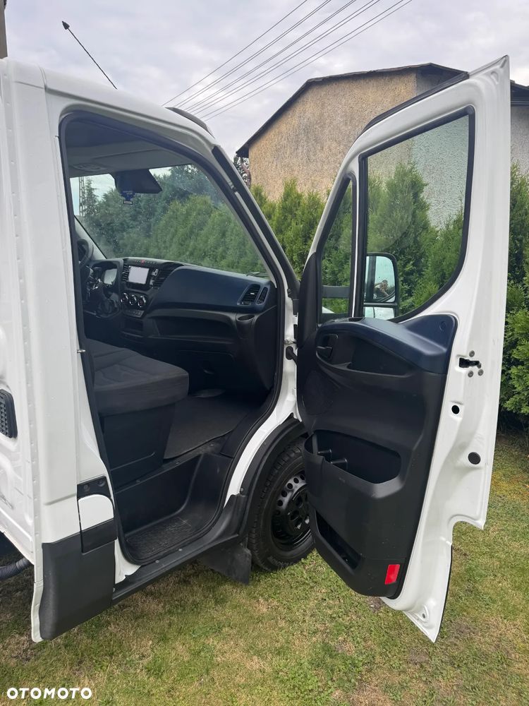 Iveco Daily 35S-210 Hi-Matic - 17