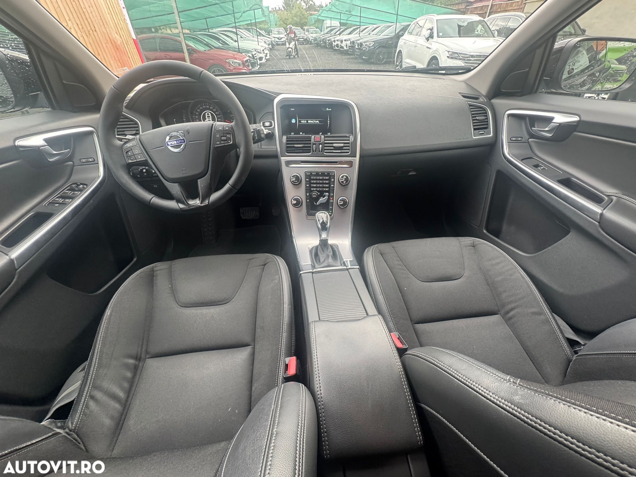 Volvo XC 60 - 8
