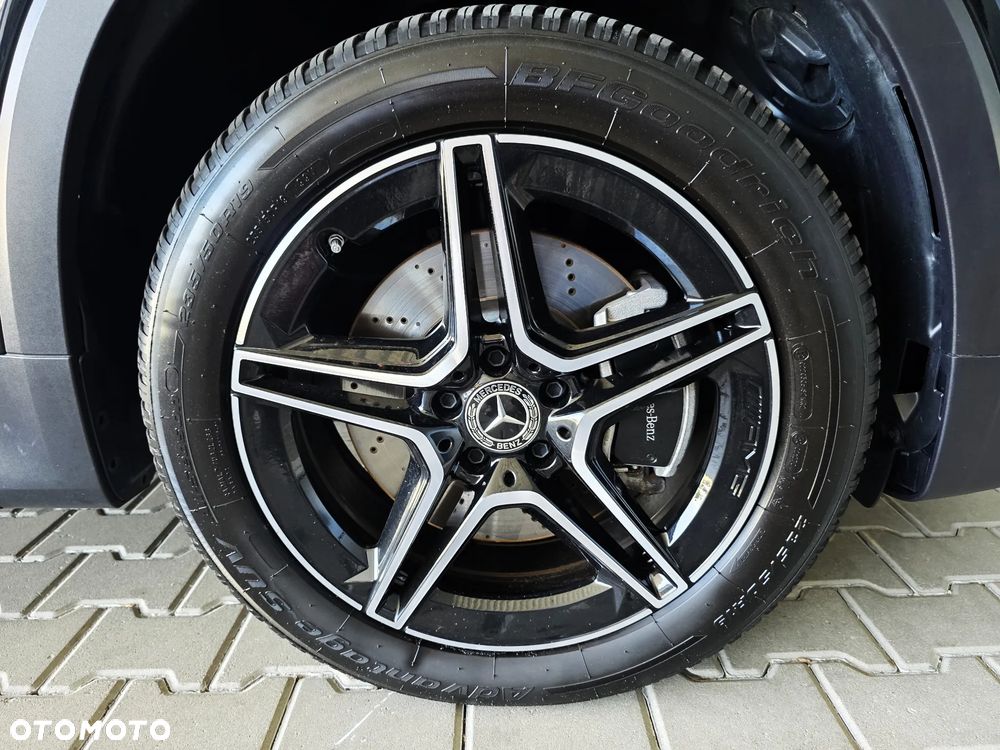 Mercedes-Benz GLB 220 d 4-Matic AMG Line 8G-DCT - 26