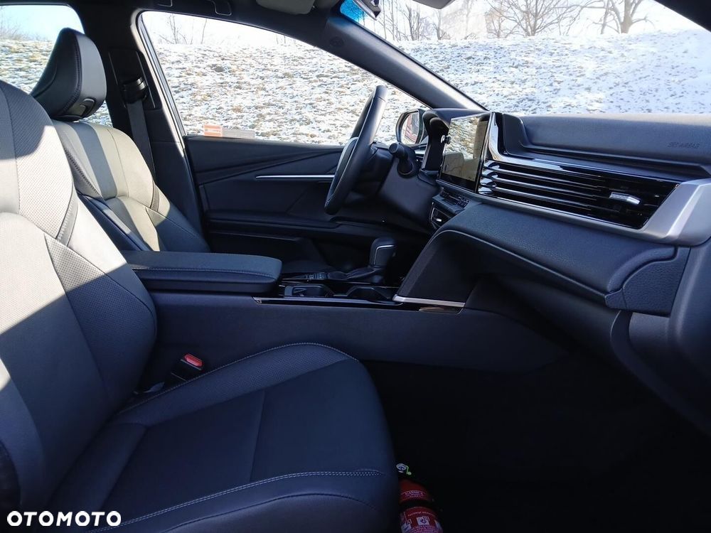 Toyota Camry - 41