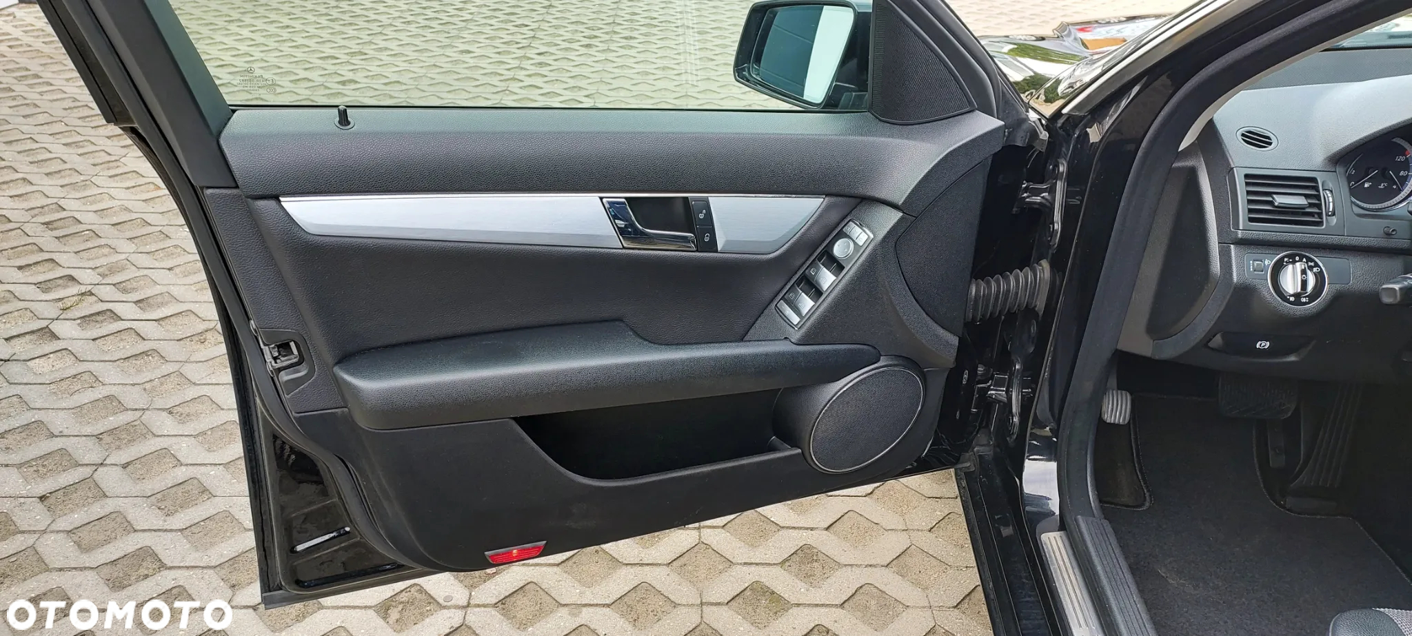 Mercedes-Benz Klasa C - 30