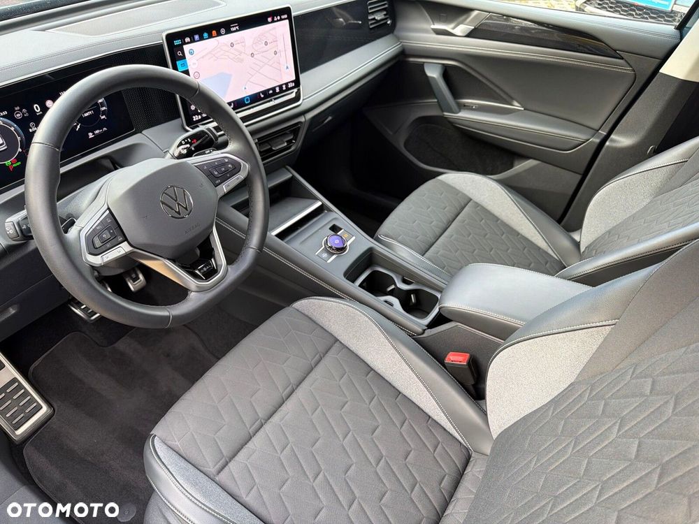 Volkswagen Tiguan - 11
