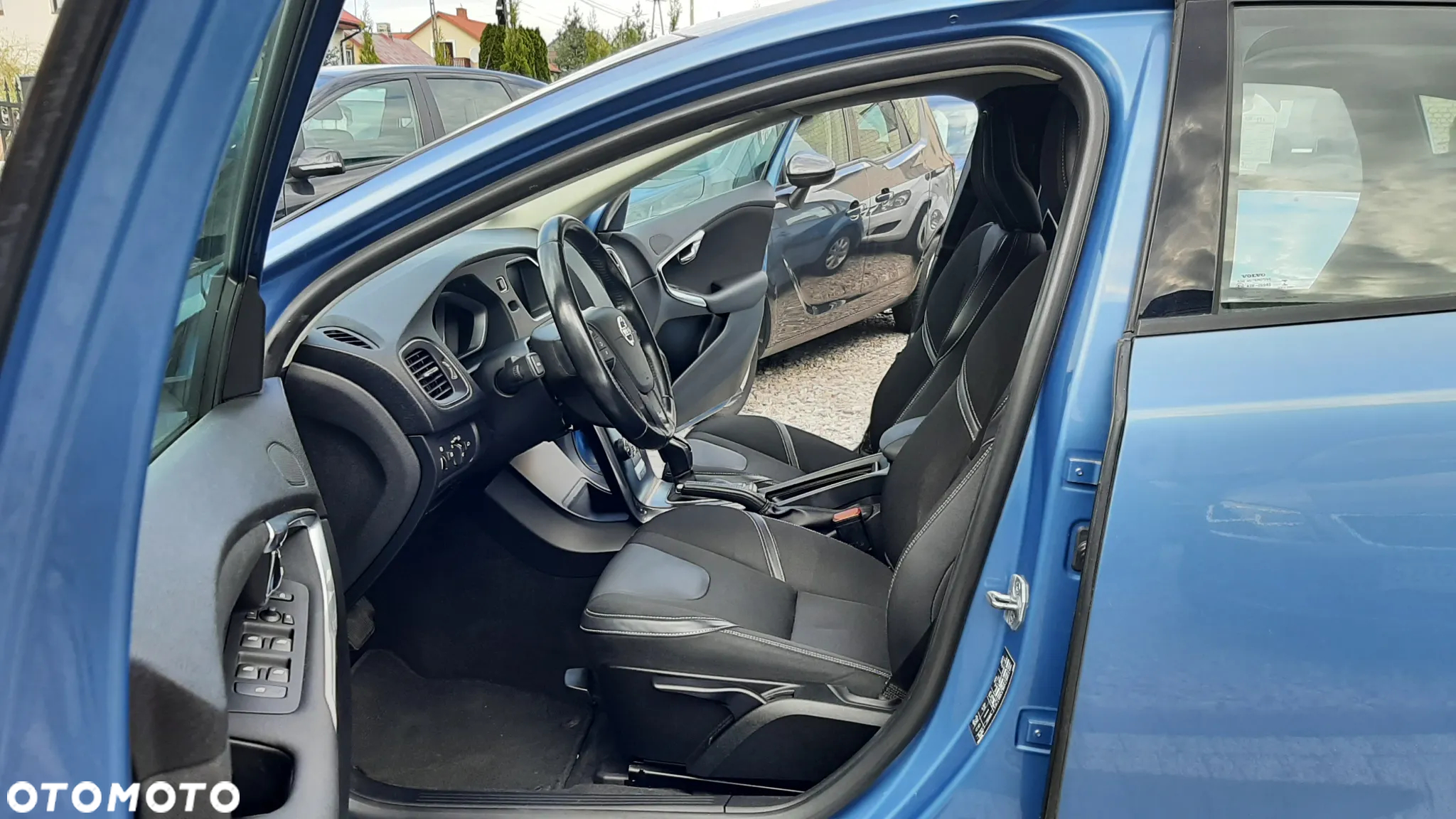 Volvo V40 T4 Momentum - 5