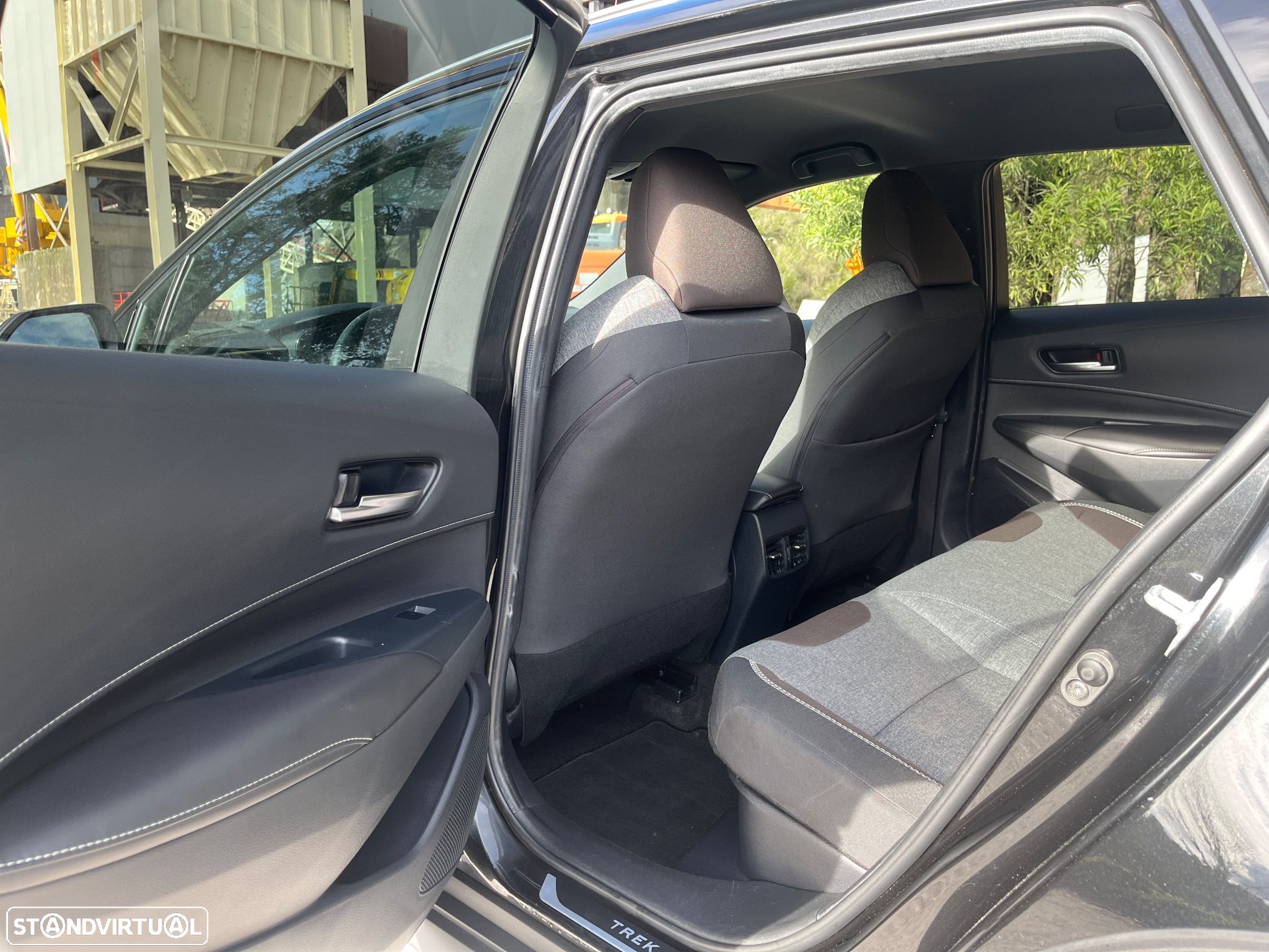 Toyota Corolla Touring Sports 1.8 Hybrid Trek - 42