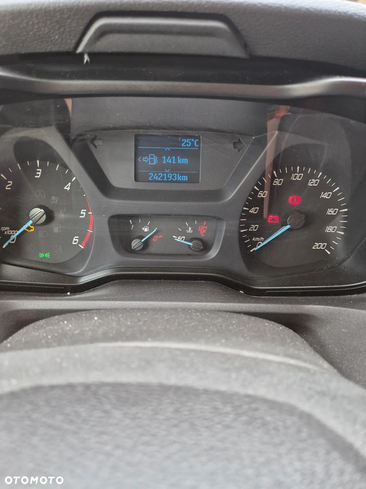 Ford Transit - 10