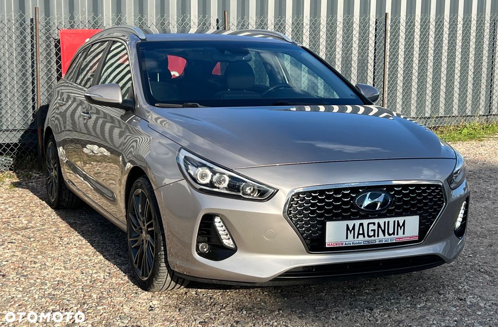 Hyundai i30 1.6 D Premiere Luxury DCT - 2