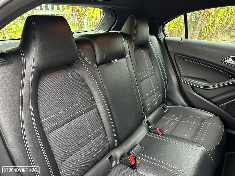 Mercedes-Benz A 180 CDI (BlueEFFICIENCY) Urban - 16