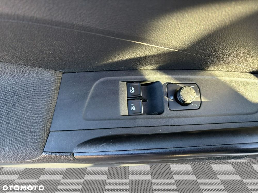 Skoda Fabia 1.0 Ambition - 11