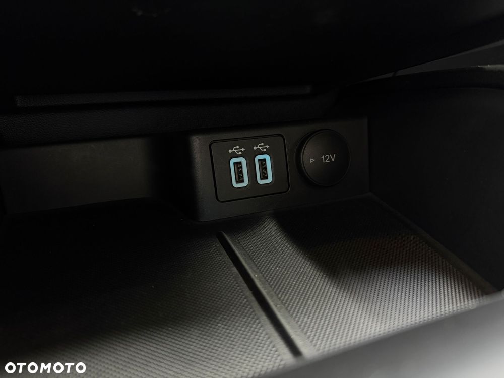 Ford Focus 1.0 EcoBoost Hybrid ACTIVE X - 27