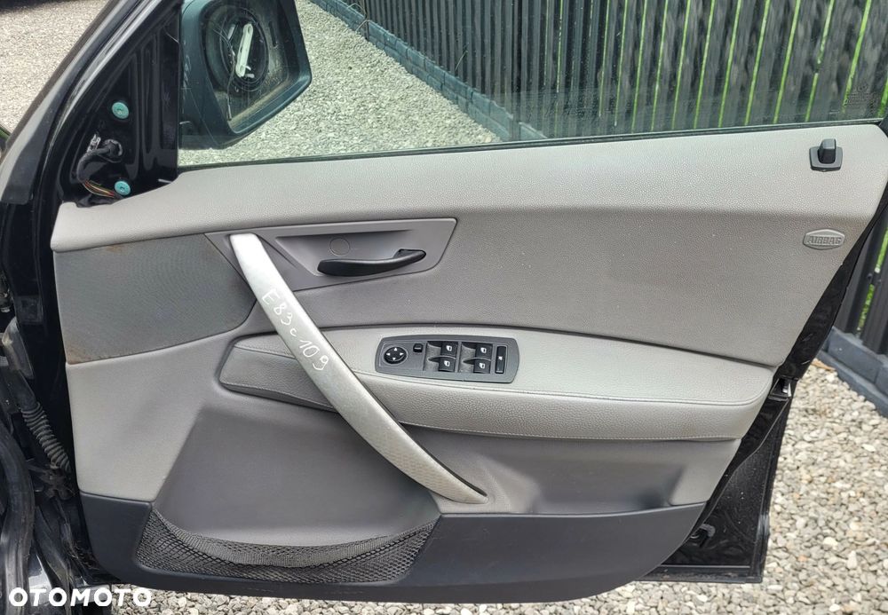BOCZEK PRAWY PRZÓD PRZEDNI BMW X3 E83 EUROPA AMBIENTE GRAU C109 - 1