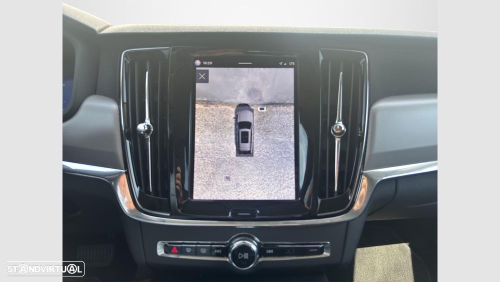 Volvo V90 2.0 T6 PHEV Plus Dark AWD - 14