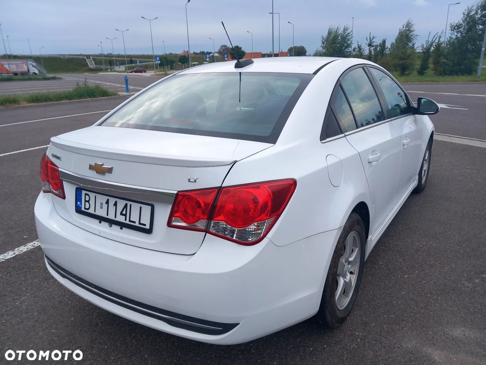 Chevrolet Cruze - 8