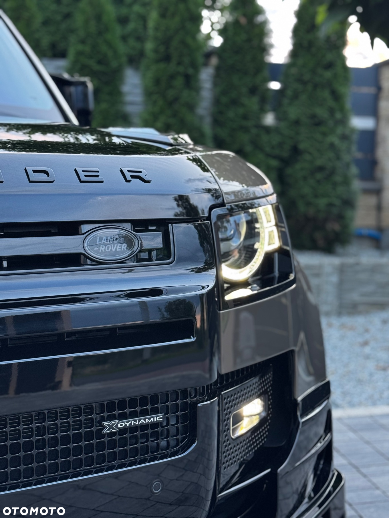 Land Rover Defender 110 3.0 D200 mHEV - 28