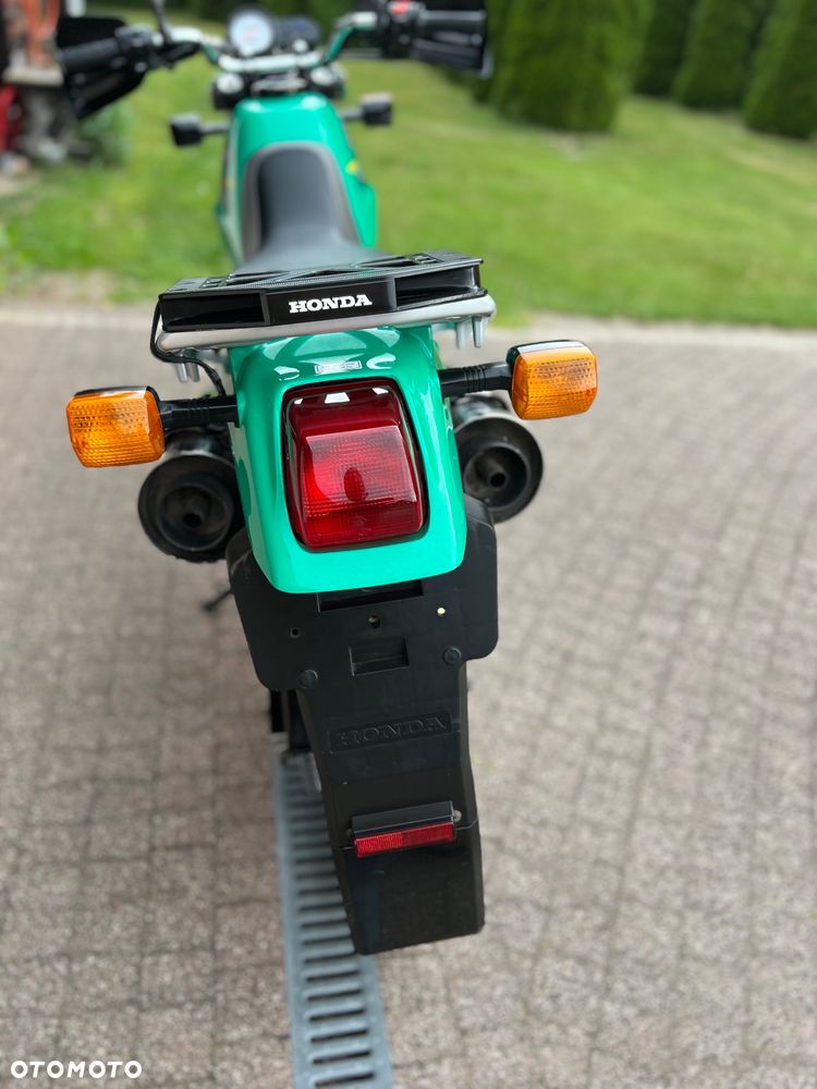 Honda SL - 15