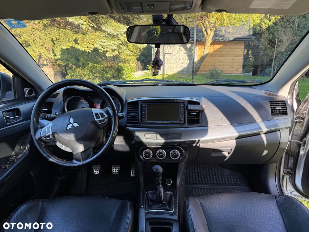 Mitsubishi Lancer - 6