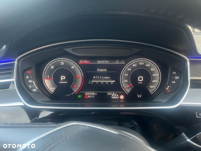 Audi A8 - 6