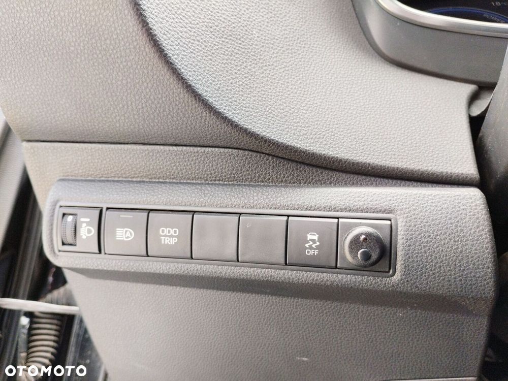 Toyota Corolla 1.8 Hybrid Comfort - 23
