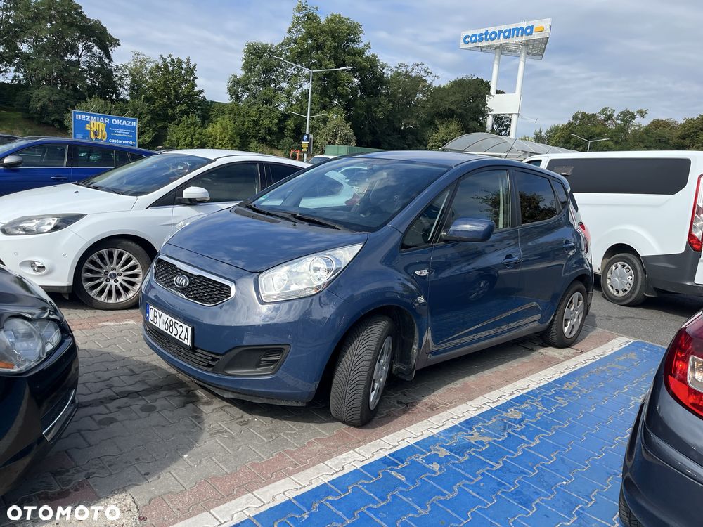 Kia Venga - 8