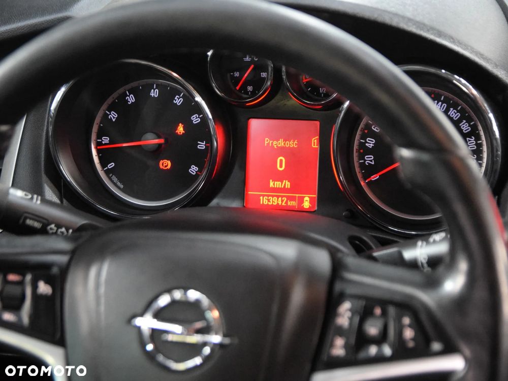 Opel Astra 1.4 Turbo - 19