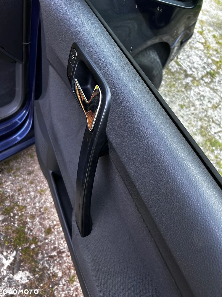 Volkswagen Polo 1.2 - 9