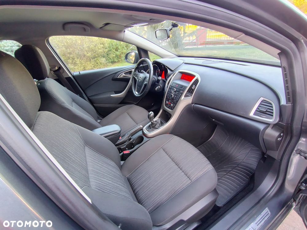 Opel Astra 1.4 Turbo Edition - 10