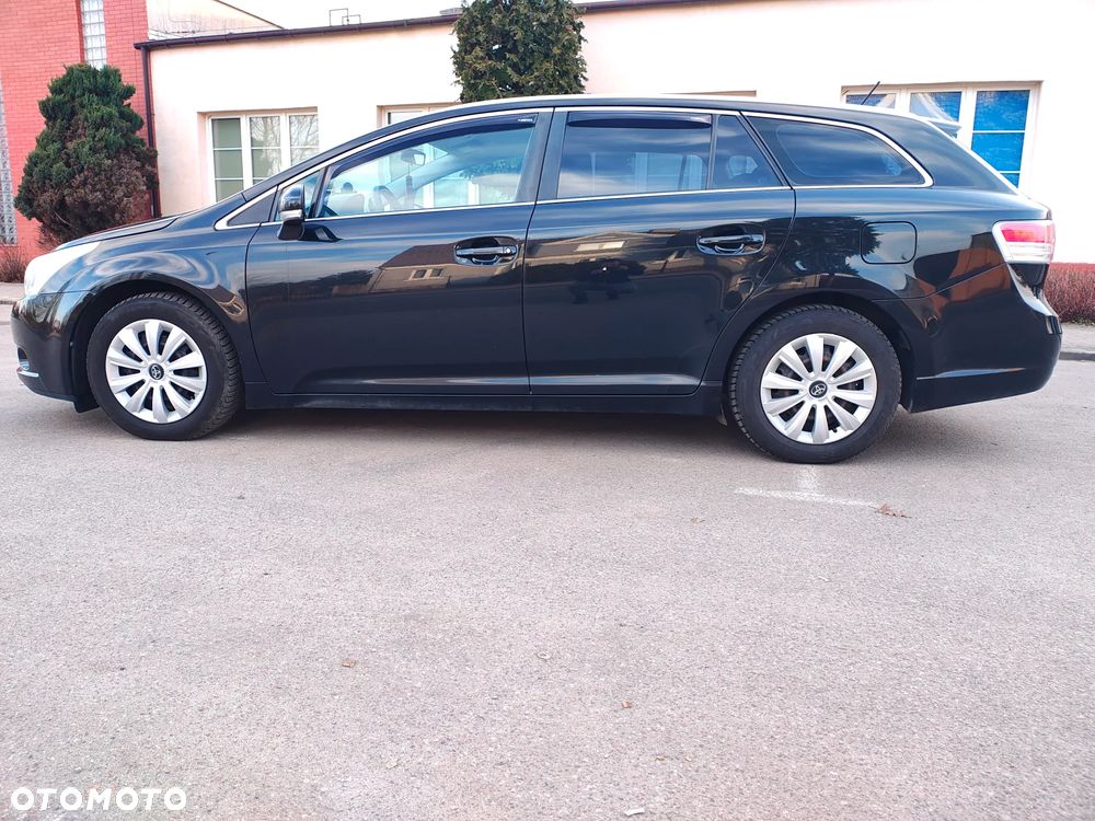 Toyota Avensis 2.0 D-4D 2010 - 3