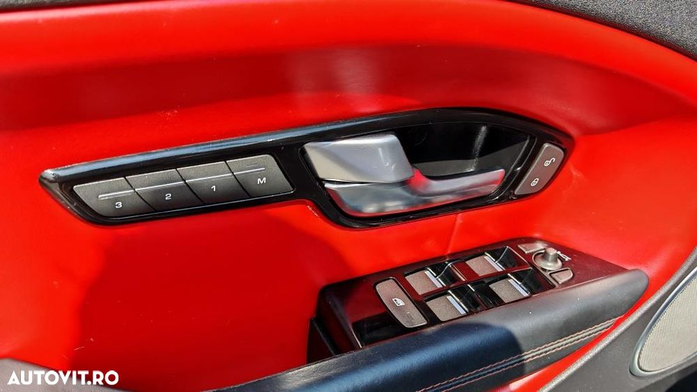 Land Rover Range Rover Evoque - 27