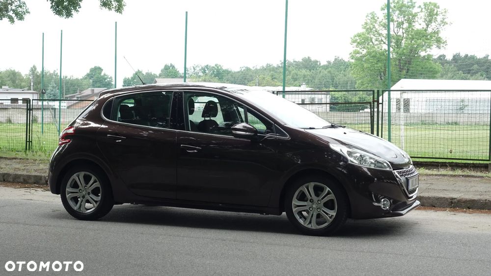 Peugeot 208 120 VTI Allure - 38