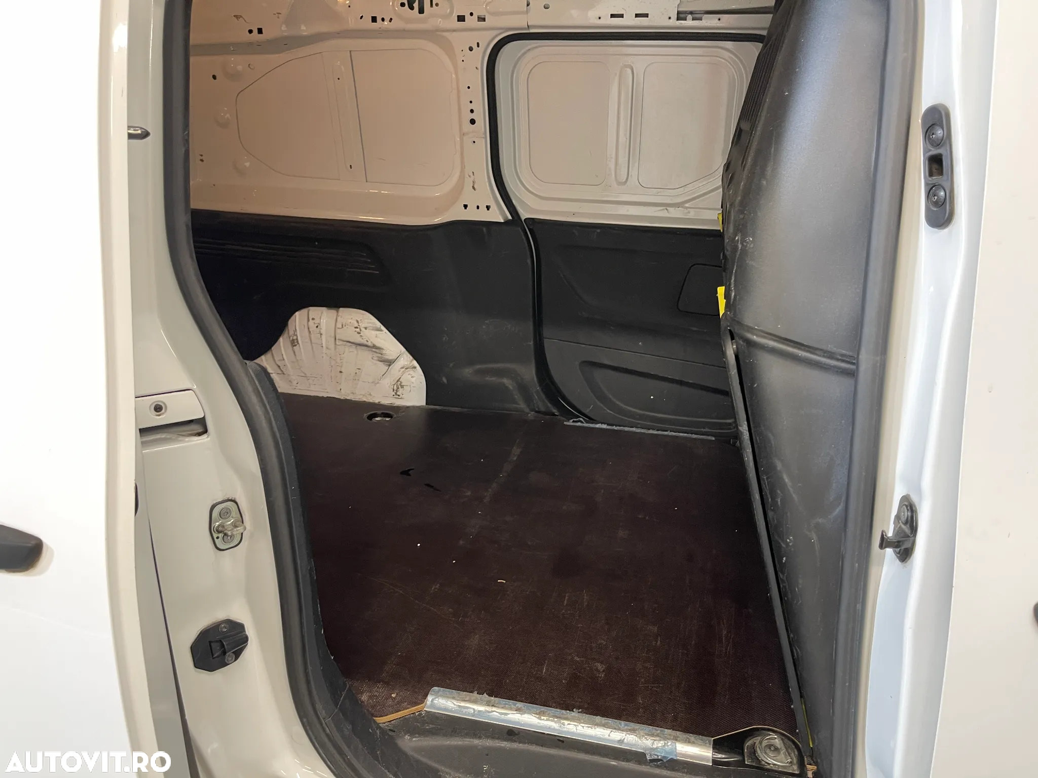 Opel Combo - 8