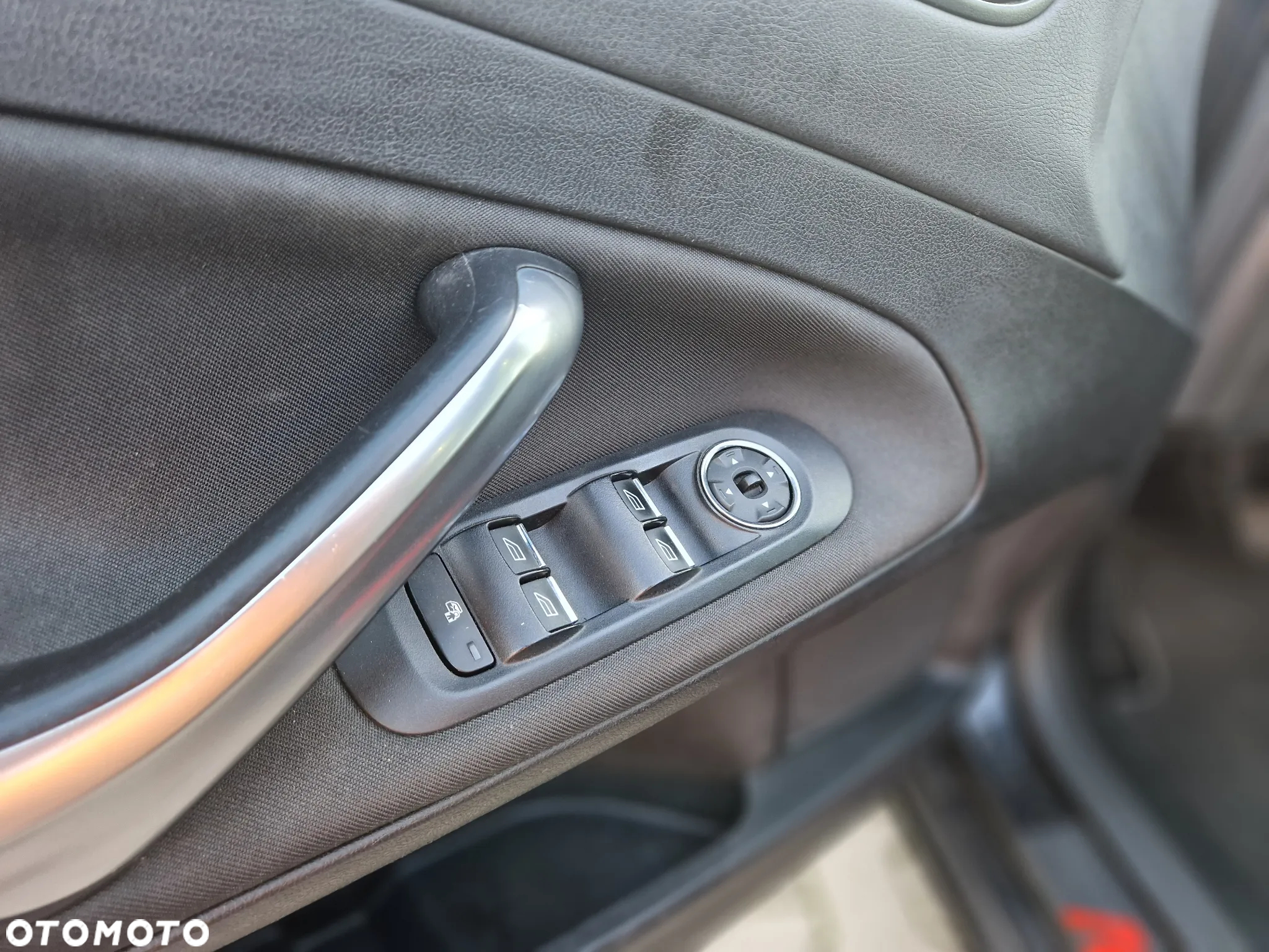 Ford Mondeo Turnier 2.0 Titanium - 25