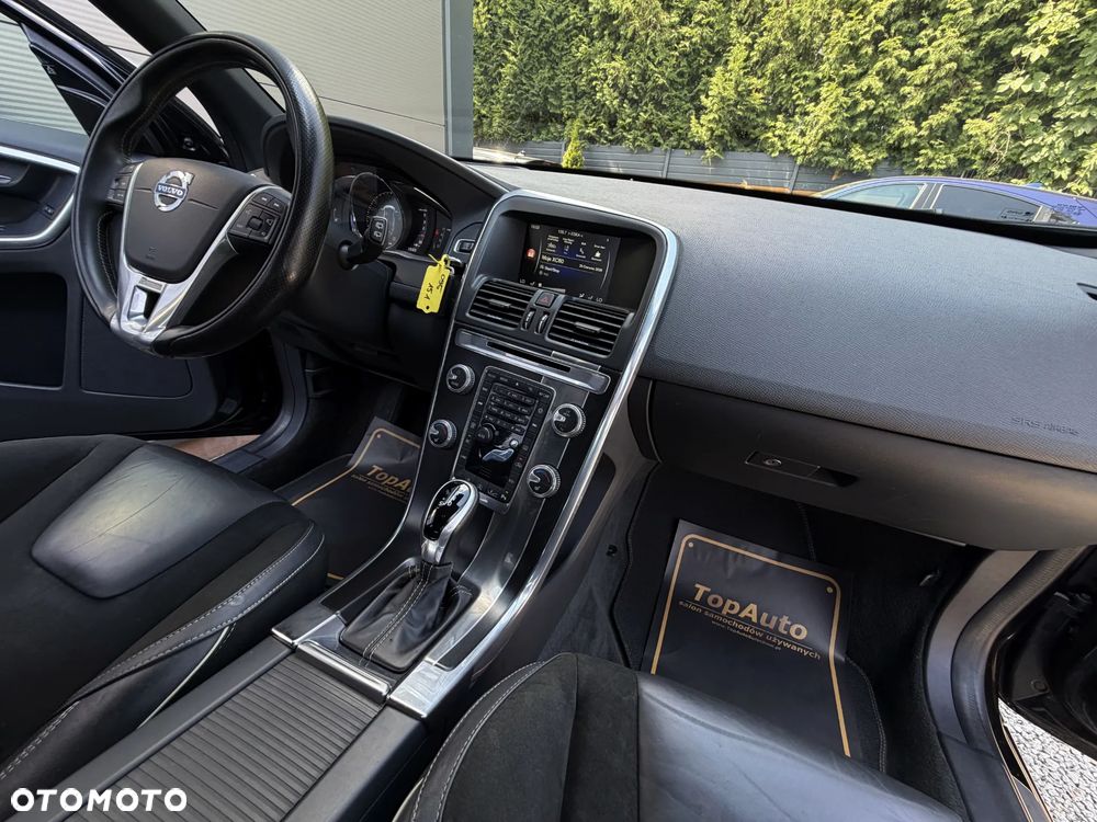 Volvo XC 60 D4 Geartronic RDesign - 16