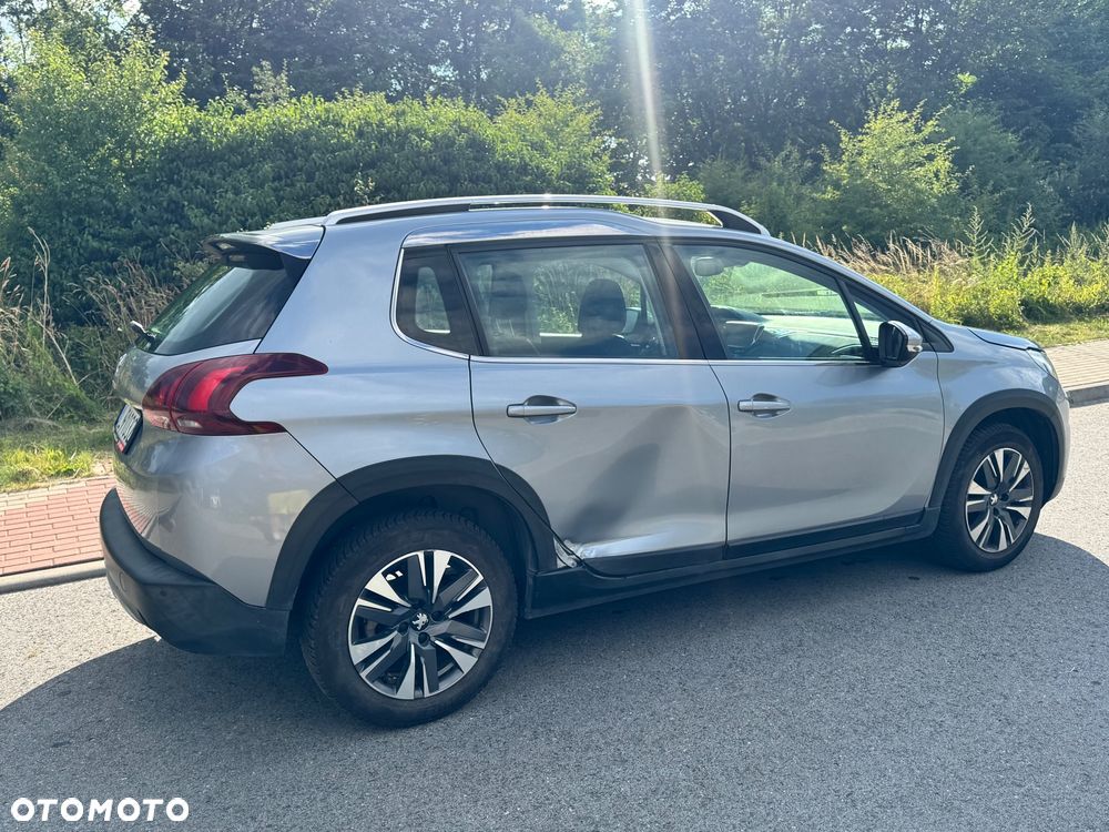 Peugeot 2008 1.6 BlueHDi Style - 2