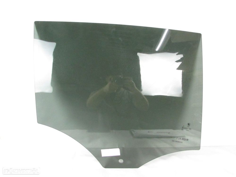 Vidro da porta Escurecido Direito/Trás Seminovo/ Original BMW X2 (F39) 513574204... - 1