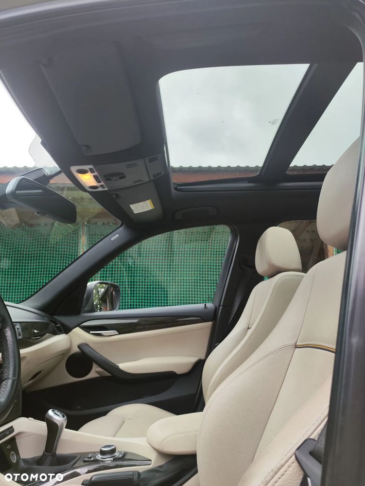 BMW X1 sDrive18d Sport Line - 12