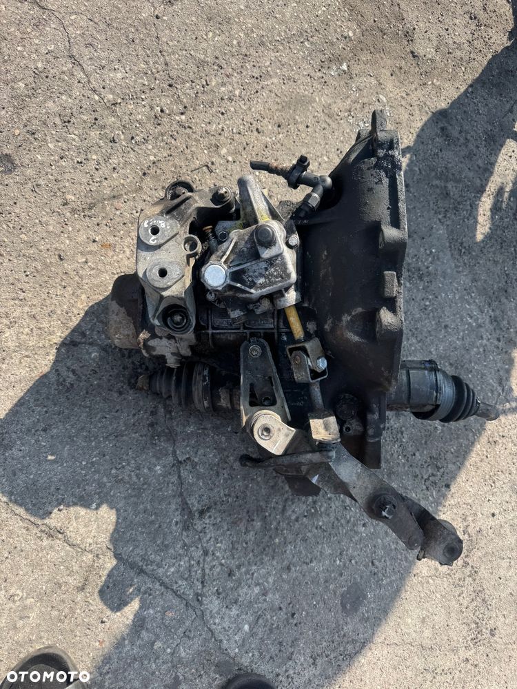 Skrzynia biegów Opel combo c Corsa 1.7 90400209 330700831 72748 - 1
