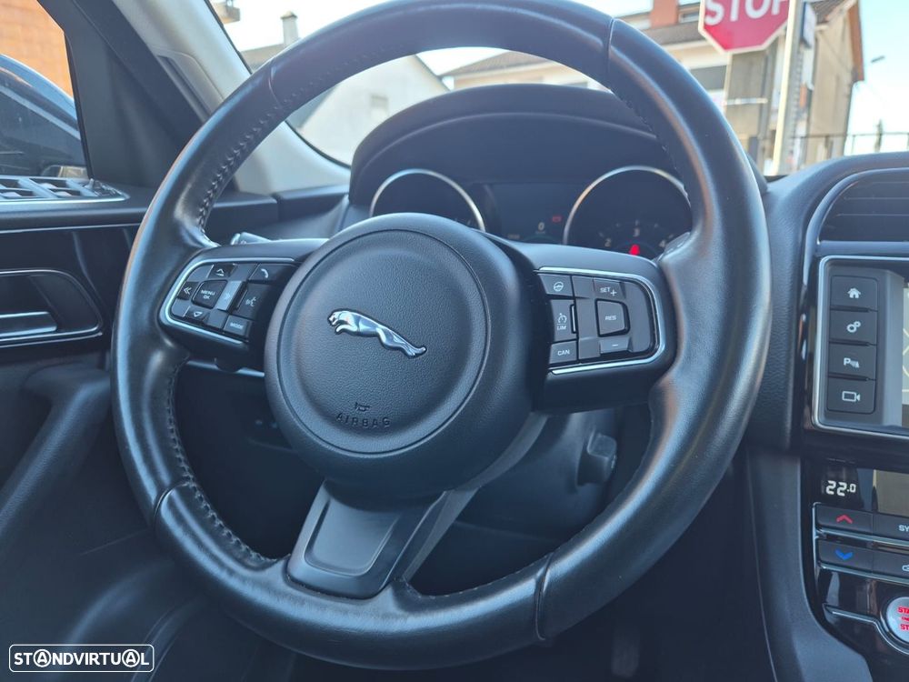 Jaguar F-Pace 2.0 i4D Prestige Aut. - 14