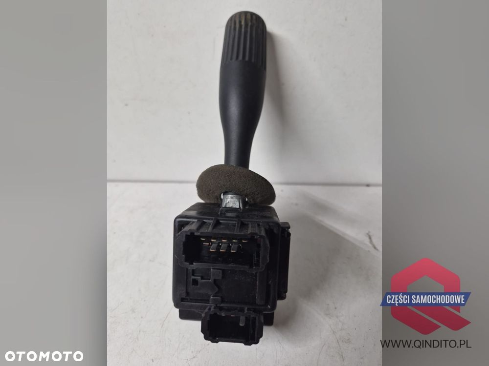 PRZEŁĄCZNIK ŚWIATEŁ KIERUNKOWSKAZÓW DAF LF 45 55 - 3