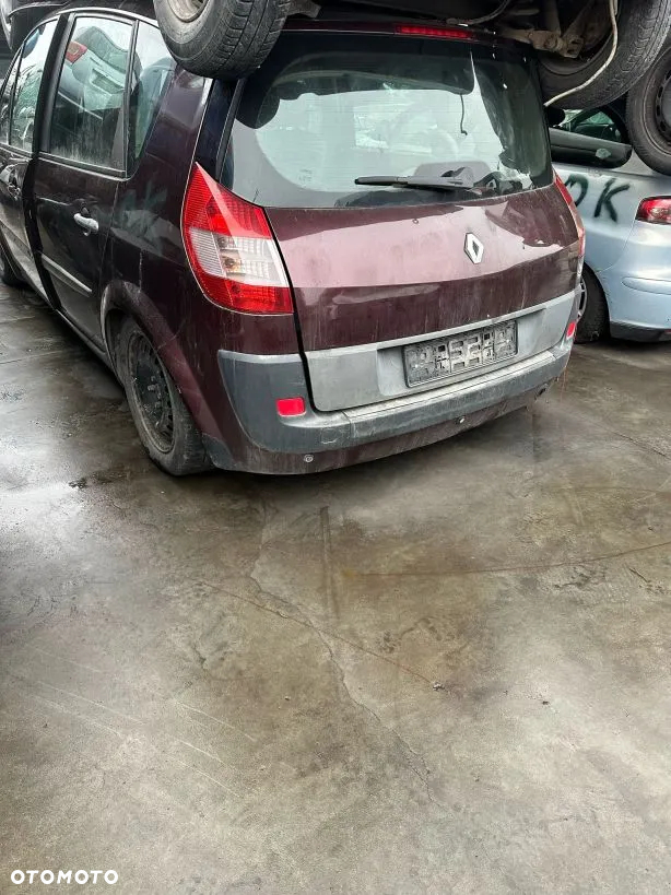 RENAULT SCENIC II 2.0 16V 03 - 06 - ZDERZAK PRZÓD PRZEDNI - 10