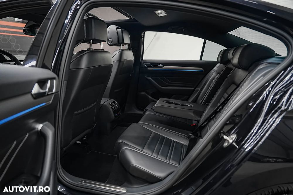 Volkswagen Passat 1.5 TSI ACT DSG R-Line - 4