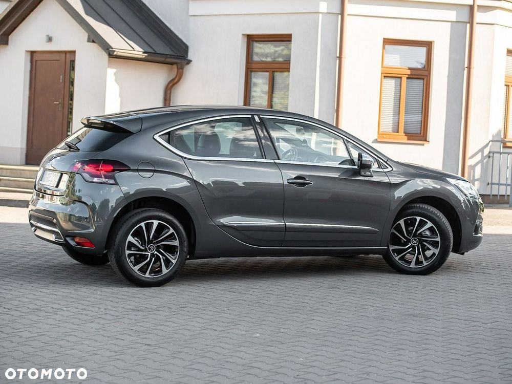 Citroën DS4 e-HDi 115 Urban Show - 18
