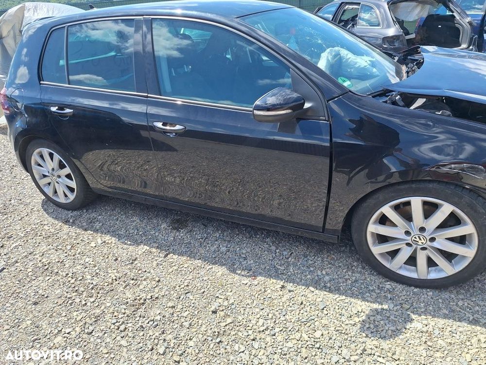 Dezmembrez VW Golf 6 hatchback 1.8 tsi CDAA negru LC9X si 1.6 CAY LA7T - 4