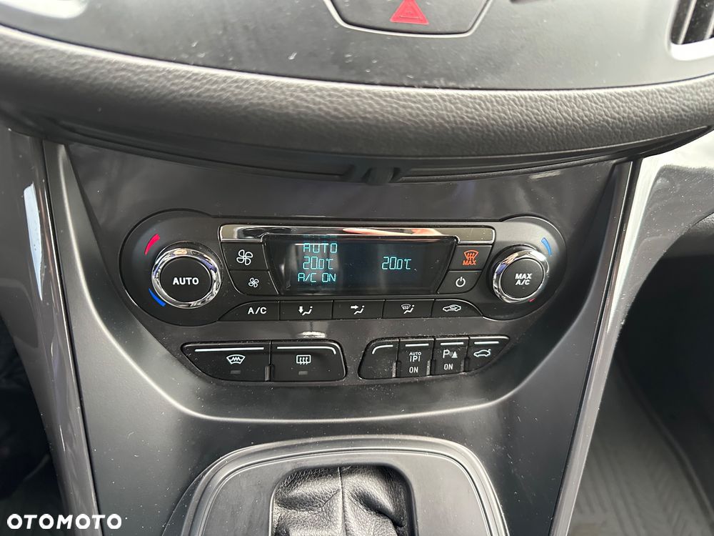 Ford Kuga 2.0 TDCi 4WD Titanium - 17