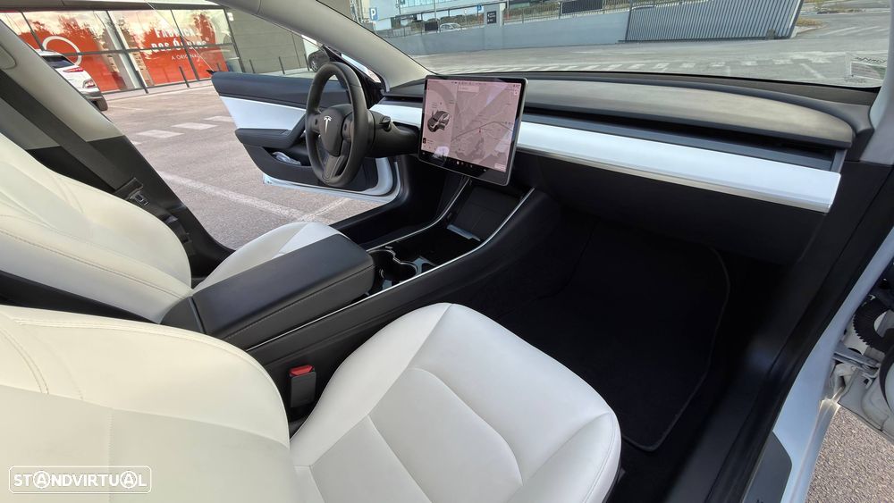 Tesla Model 3 Long Range Tração Integral - 17