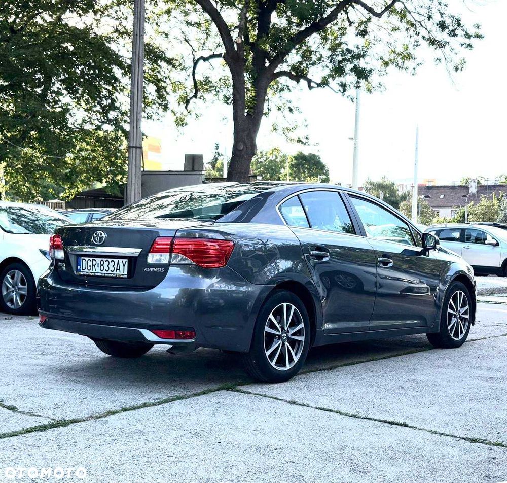 Toyota Avensis - 3