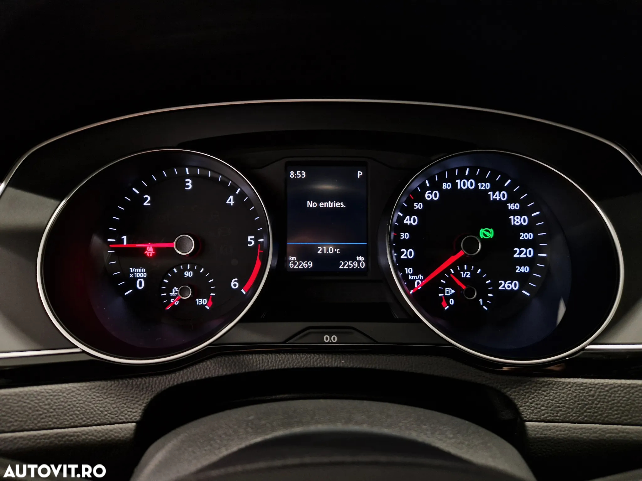 Volkswagen Passat 2.0 TDI DSG Comfortline - 18