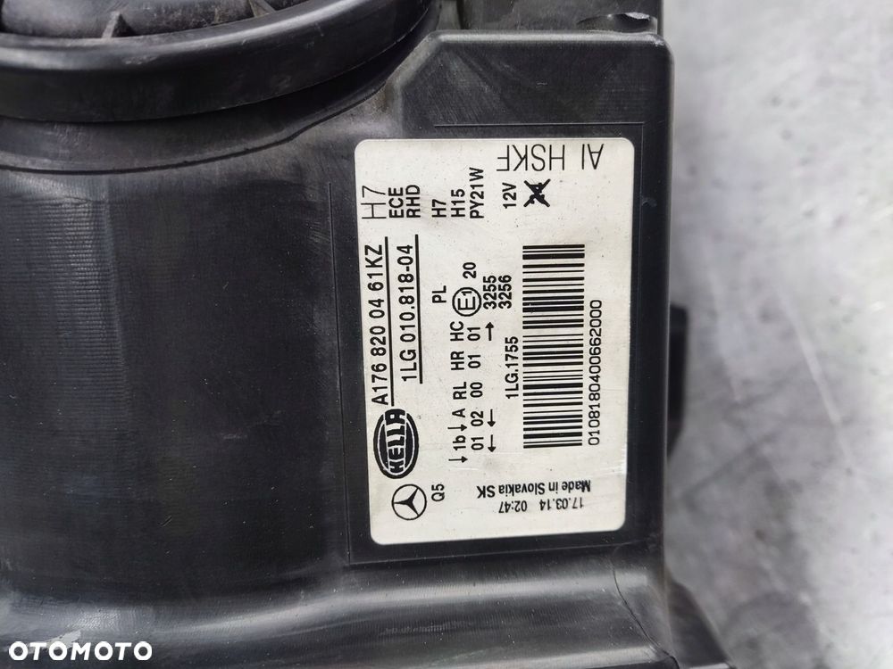 MERCEDES A KLASA W176 LAMPA PRAWA PRZEDNIA H7 UK - 11