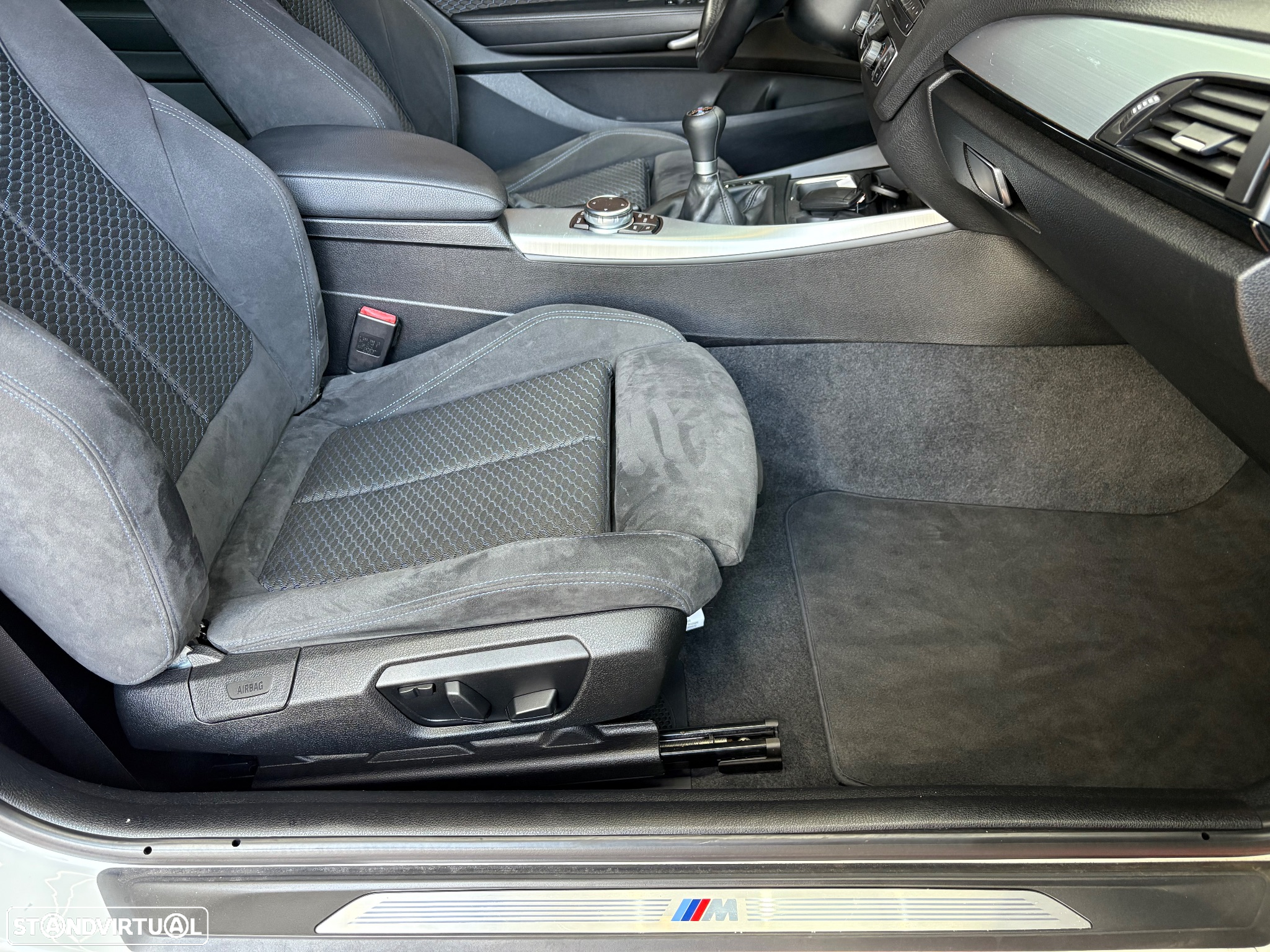 BMW 120 d Pack M - 42