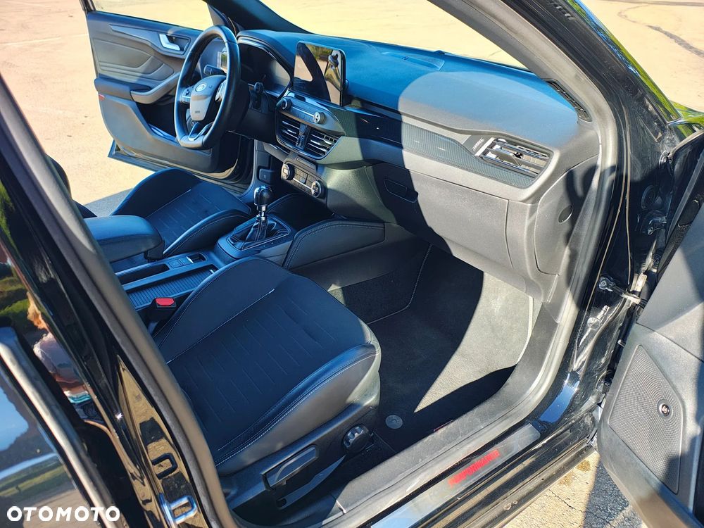 Ford Focus 2.3 EcoBoost ST - 14