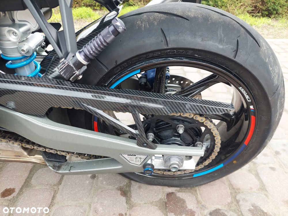 BMW S - 23